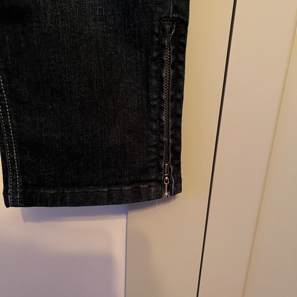 White House Black Market slim ankle capris - Picture 5 of 9